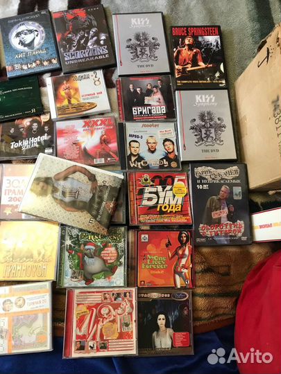 Dvd и mp3 диски с музыкой и фильмами