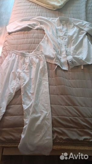 Кимоно, пояс, защита на ноги