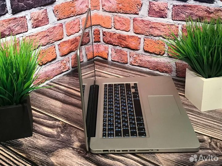 MacBook Pro 15 2011 / 500gb / i7