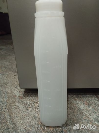 Пластиковая бутылка с фиксирующим кольцом новая
