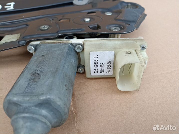 Стеклоподъемник задний BMW E65