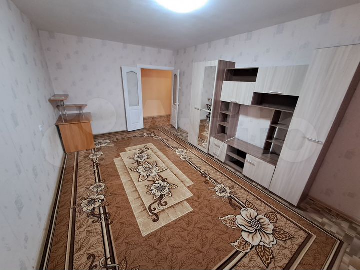 2-к. квартира, 64 м², 4/10 эт.