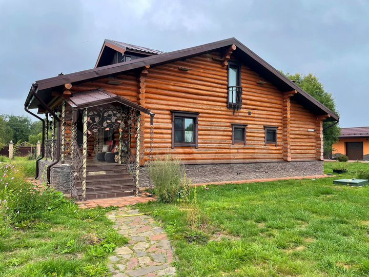 Дом 170 м² на участке 1,43 га