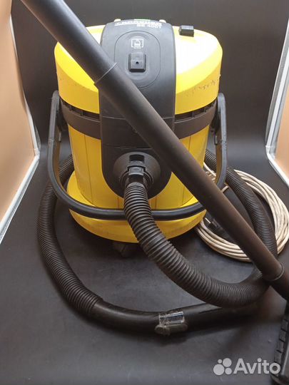 Пылесос Karcher SE 4001