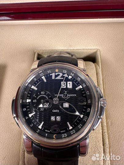 Часы Ulysse Nardin GMT +/ Perpetual 42mm