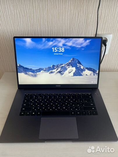 Honor MagicBook x15