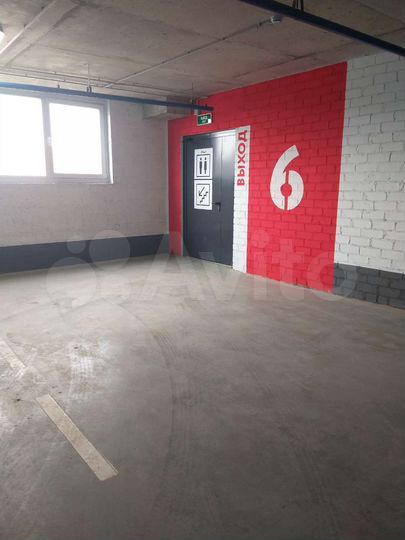 Машиноместо, 13 м²