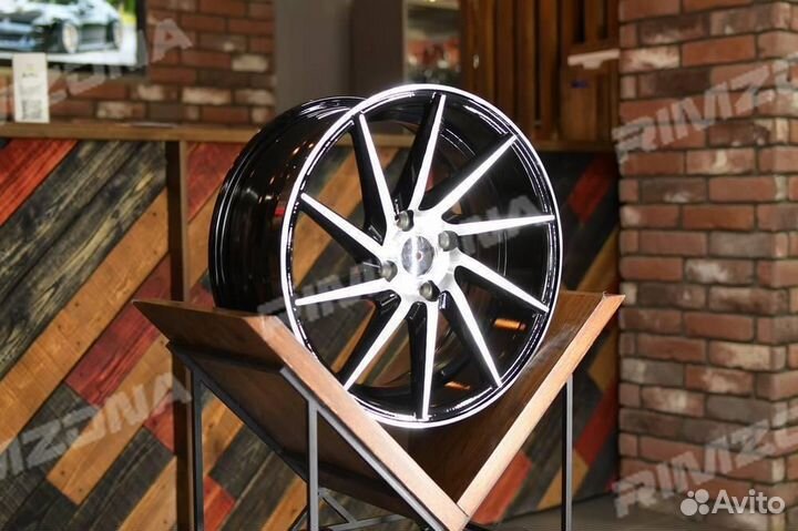 Литой диск в стиле vossen R17 5x108