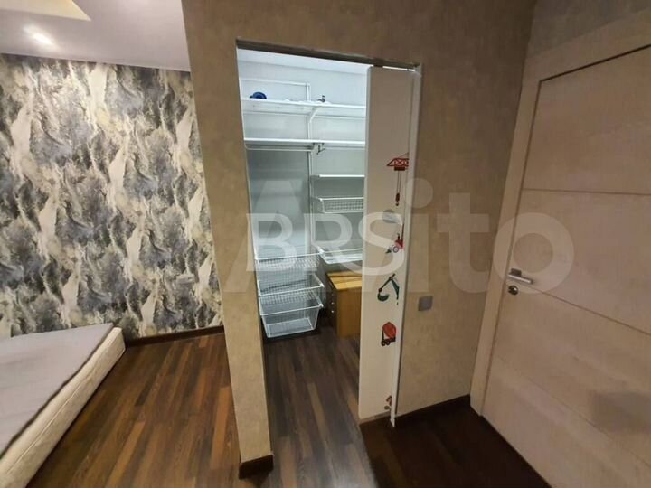 2-к. квартира, 54,2 м², 1/12 эт.