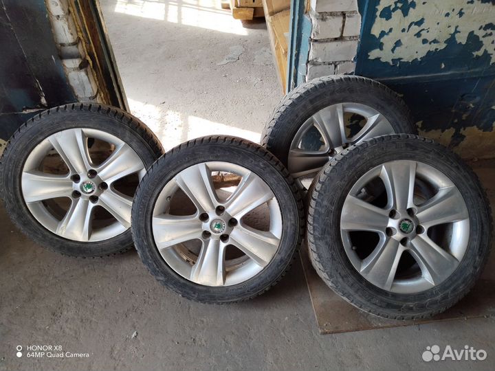 Nokian Tyres Hakkapeliitta 5 215/60 R17 и 225/50 R17 95K