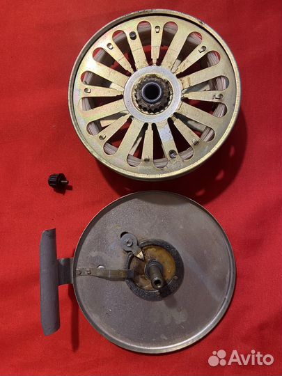 Катушка рыболовная СССР