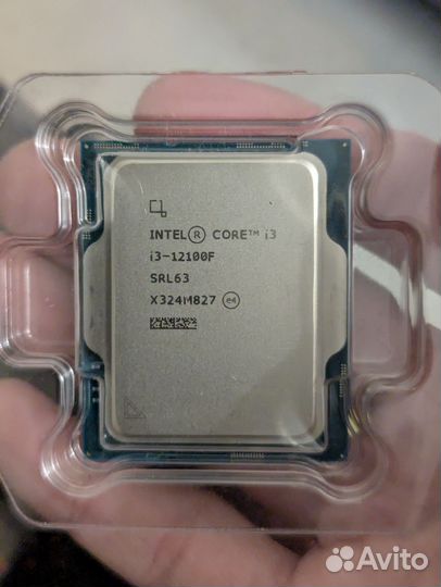 Процессор Intel Core i3 12100f