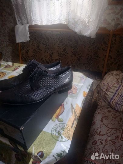 Туфли мужские 44 размер новые италия