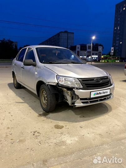 LADA Granta 1.6 МТ, 2012, битый, 999 999 км