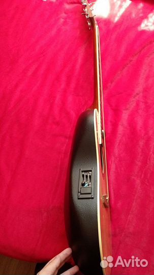 Электроаккустическая гитара