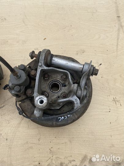 Задний правый кулак Bmw E39