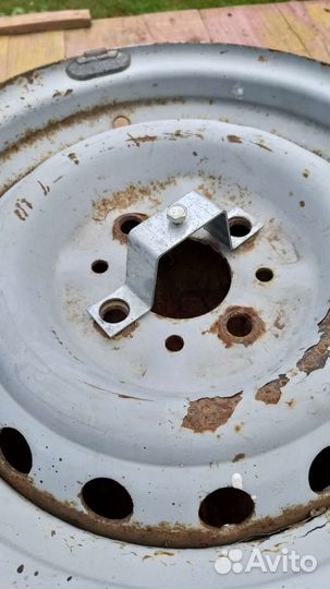 Крепление для колпаков ваз