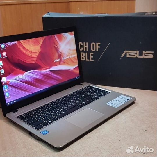 Мощный 15,6 Asus 4 ядра,8 Gb,SSD,гарантия 6 мес