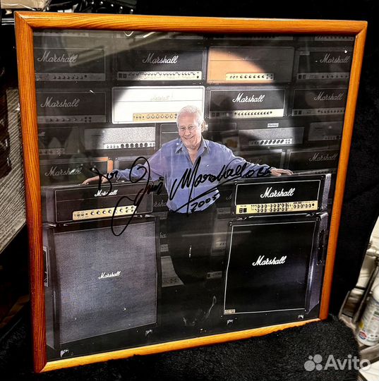Автограф в рамке Jim Marshall. Легенда гит.звука