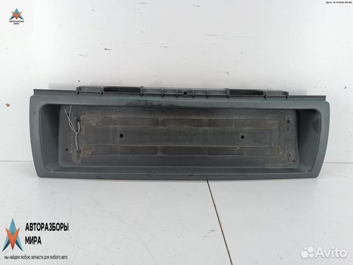 Бленда Audi 80 8C/B4 1992 8A5853465