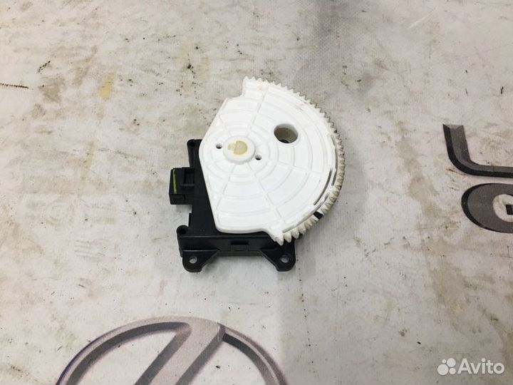 Привод заслонки печки Toyota Rav4 AVA44 2arfxe