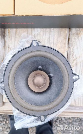 Заводские динамики Kalina 2