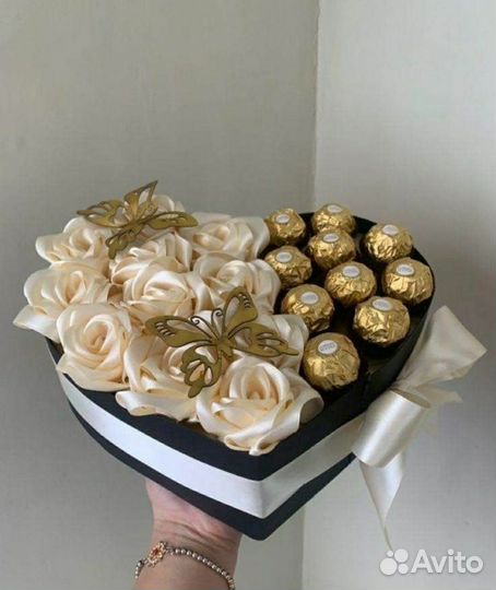 Букет цветов. Букет роз. Подарок на 8 марта