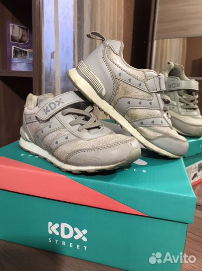 Кроссовки детские