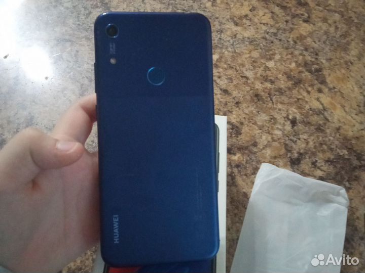 HUAWEI Y6s, 3/64 ГБ