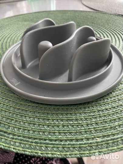 Посуда для кормления собак и кошек, игрушки