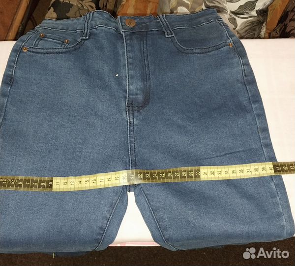 Джинсы новые