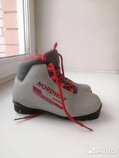 Лыжные ботинки детские