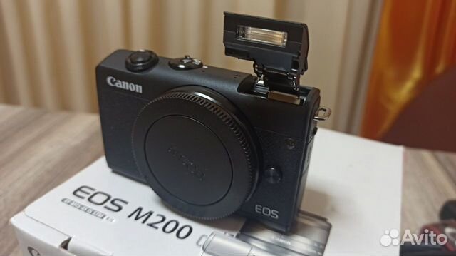 Canon EOS M200 body не рабочая на запчасти
