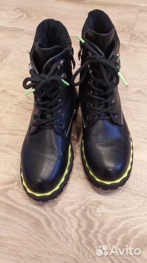 Ботинки демисезонные для девочки 35 размер