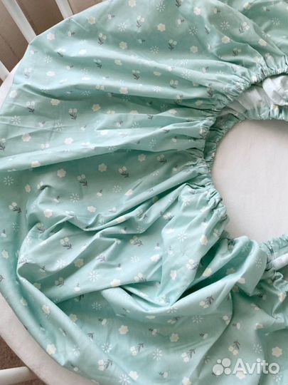 Простынь на резинке новая