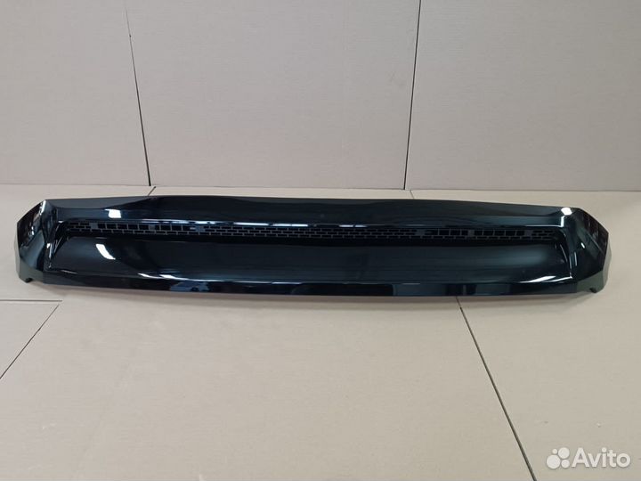 Молдинг капота Toyota Tundra 2013-2021г Черный