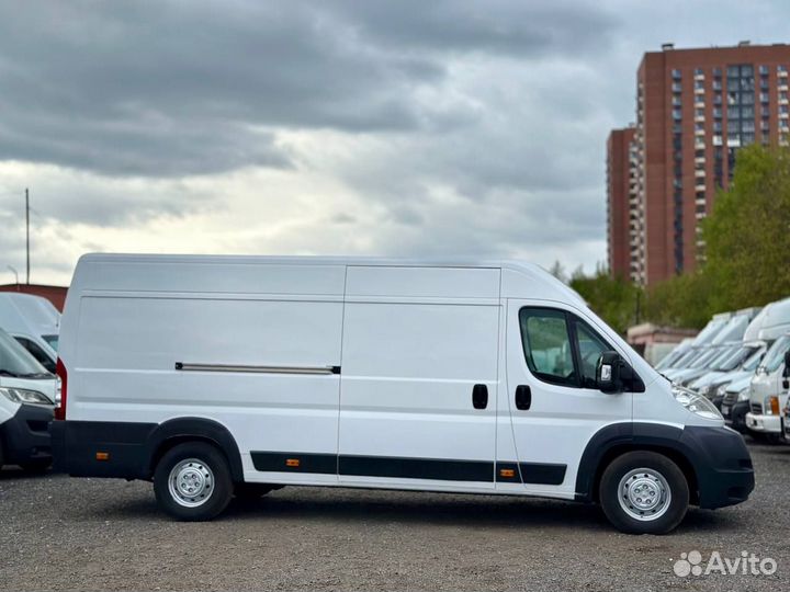 Peugeot Boxer цельнометаллический, 2013