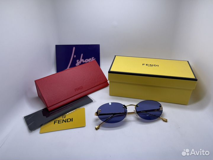 Солнцезащитные очки Fendi