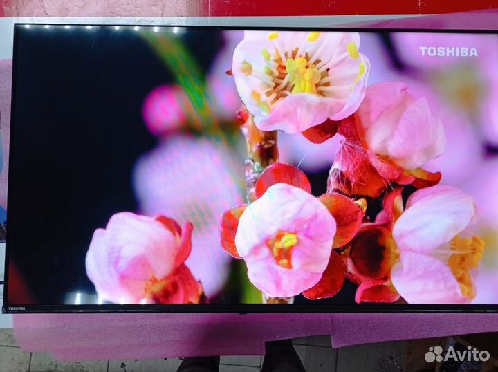 Toshiba 43V35KE(109см) смарт торга нет. Комплект