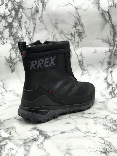 Мужские зимние дутики непромокаемые adidas terrex