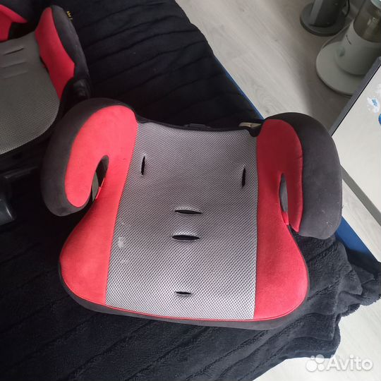 Автомобильное кресло