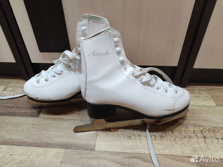 Коньки фигурные