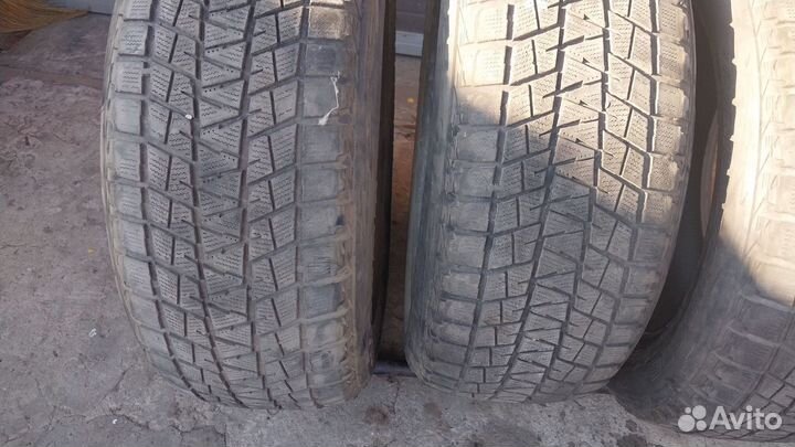 Bridgestone Blizzak DM-V1 275/55 R20