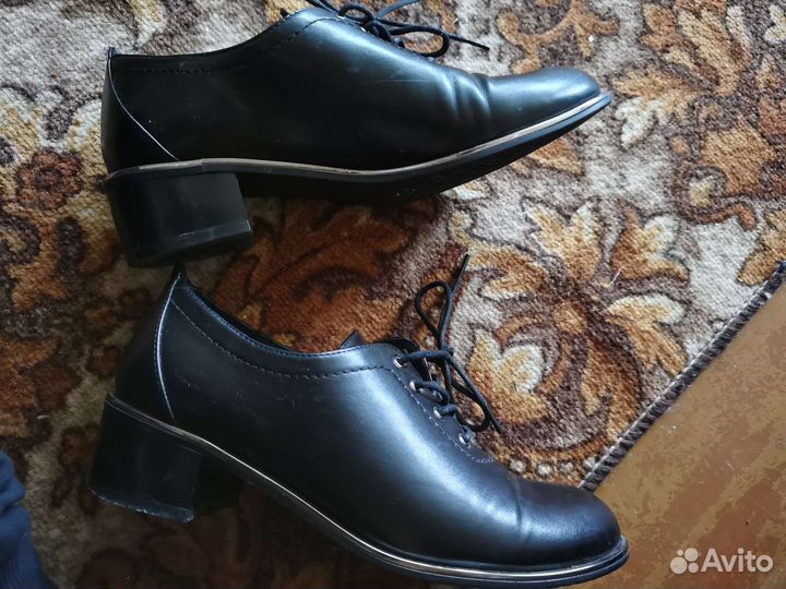 Туфли женские 37 размер новые