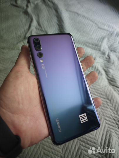 HUAWEI P20 Pro, 6/128 ГБ