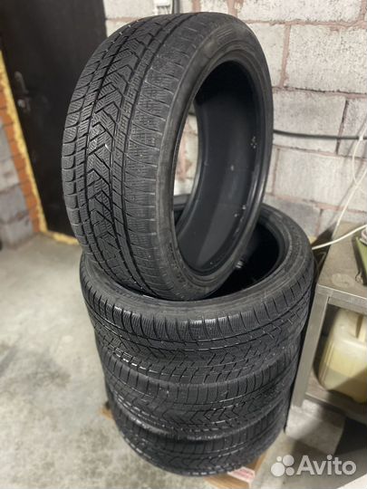 Pirelli Scorpion Winter 275/40 R22 108V