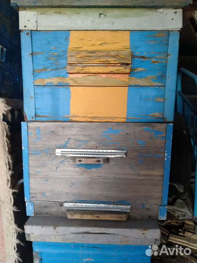 Продается ульи, прицеп