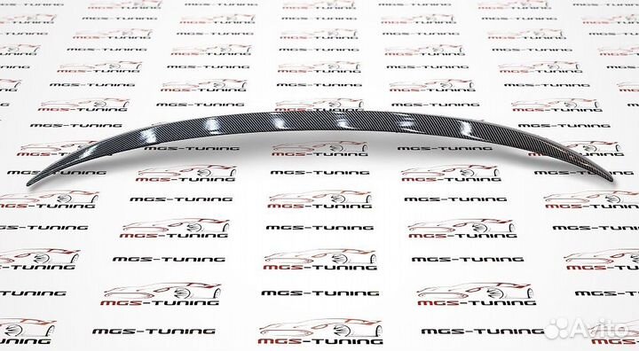 Спойлер на крышку багажника BMW X7 G07 под карбон