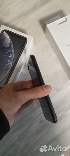iPhone Xr, 64 ГБ