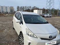 Toyota Prius Alpha 1.8 CVT, 2011, 170 000 км, с пробегом, цена 1 600 000 руб.